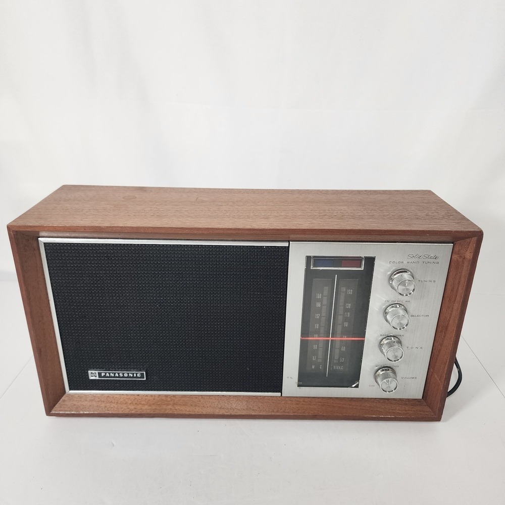 Vintage 1970s PANASONIC RE-7259 AM FM 2-Band Wood Cabinet Tabletop Radio WORKING